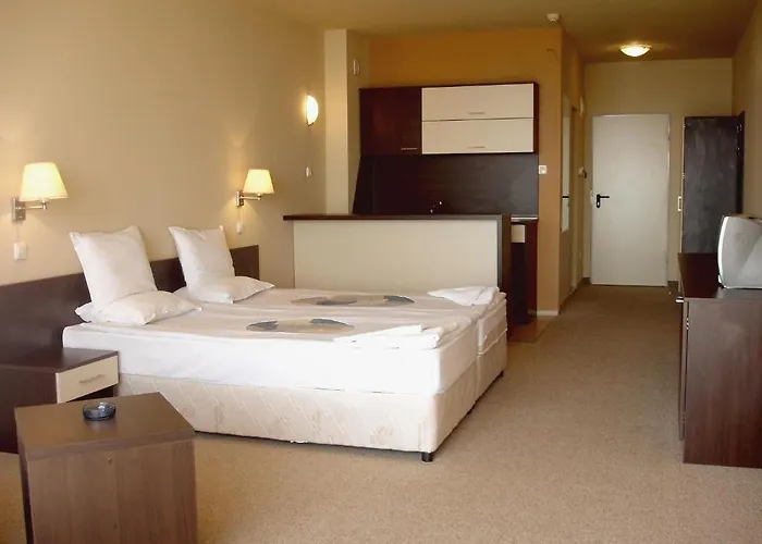 Carina 3* Slăntjev Brjag