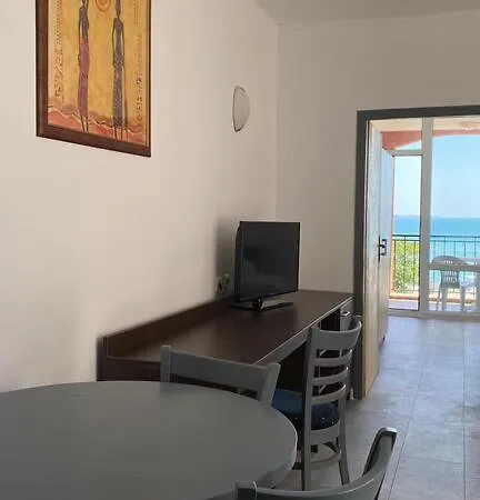 Carina 公寓式酒店