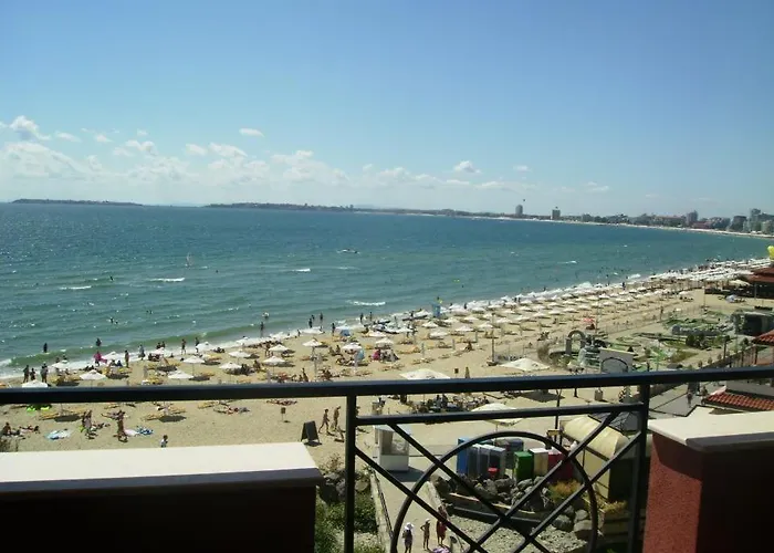 Carina Aparthotel Sunny Beach